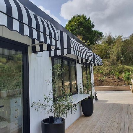 Tiny House With Greenhouse Dining Lower Hutt Εξωτερικό φωτογραφία