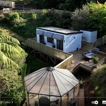 Tiny House With Greenhouse Dining Lower Hutt Εξωτερικό φωτογραφία