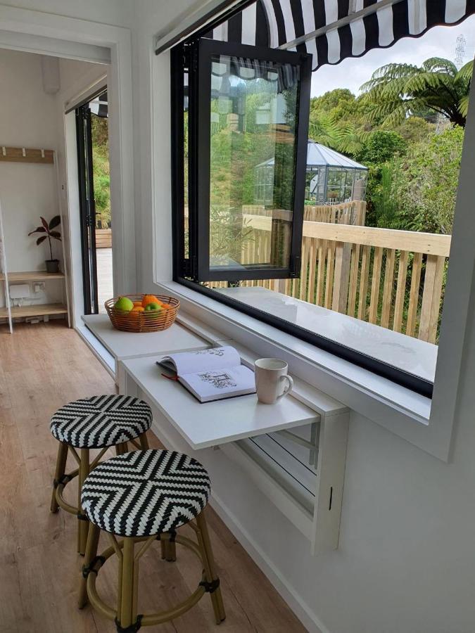 Tiny House With Greenhouse Dining Lower Hutt Εξωτερικό φωτογραφία