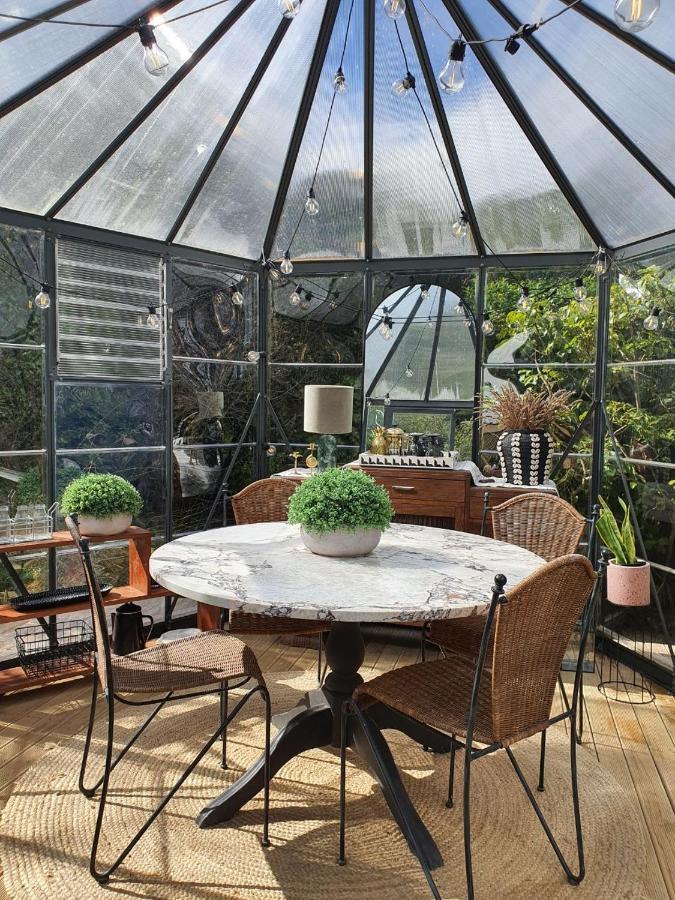 Tiny House With Greenhouse Dining Lower Hutt Εξωτερικό φωτογραφία