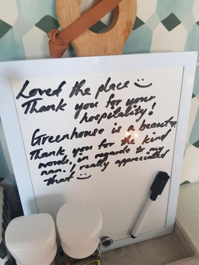 Tiny House With Greenhouse Dining Lower Hutt Εξωτερικό φωτογραφία